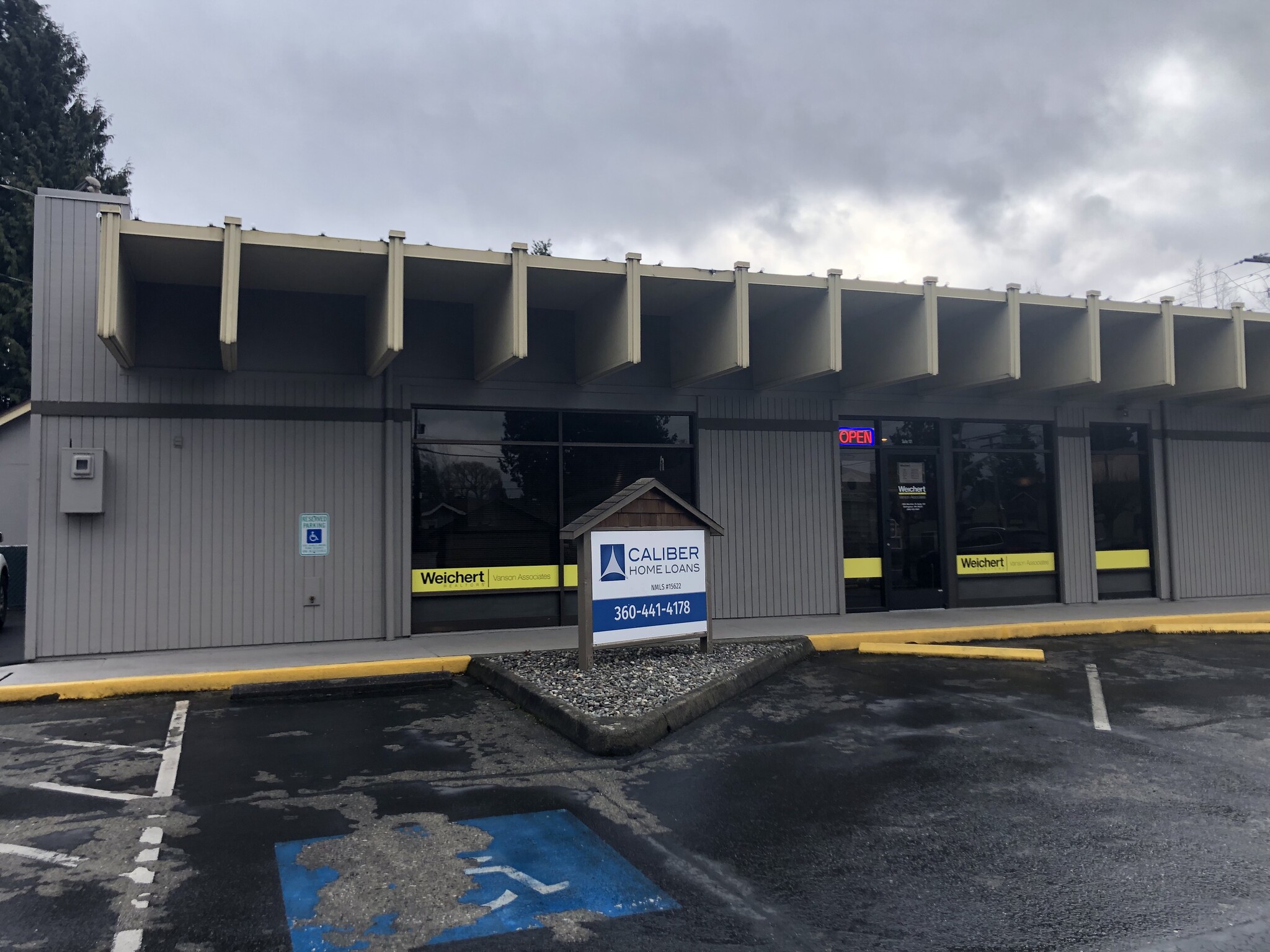 Short-Term Executive Office Space