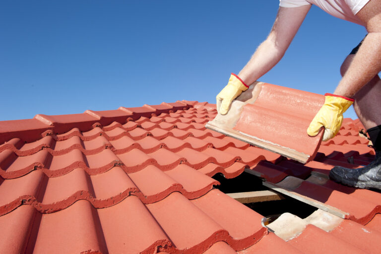 Three Ways to Optimize the Roof Maintenance Budget on Your Rental