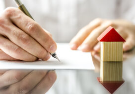 Real Estate Funds vs REITs: What’s the Difference?