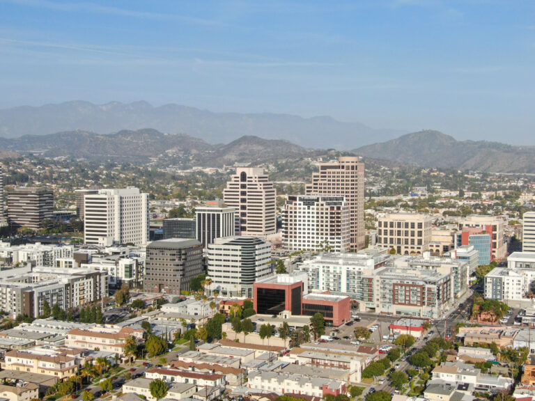 Relocating to Glendale, CA? Check Out These 6 Neighborhoods