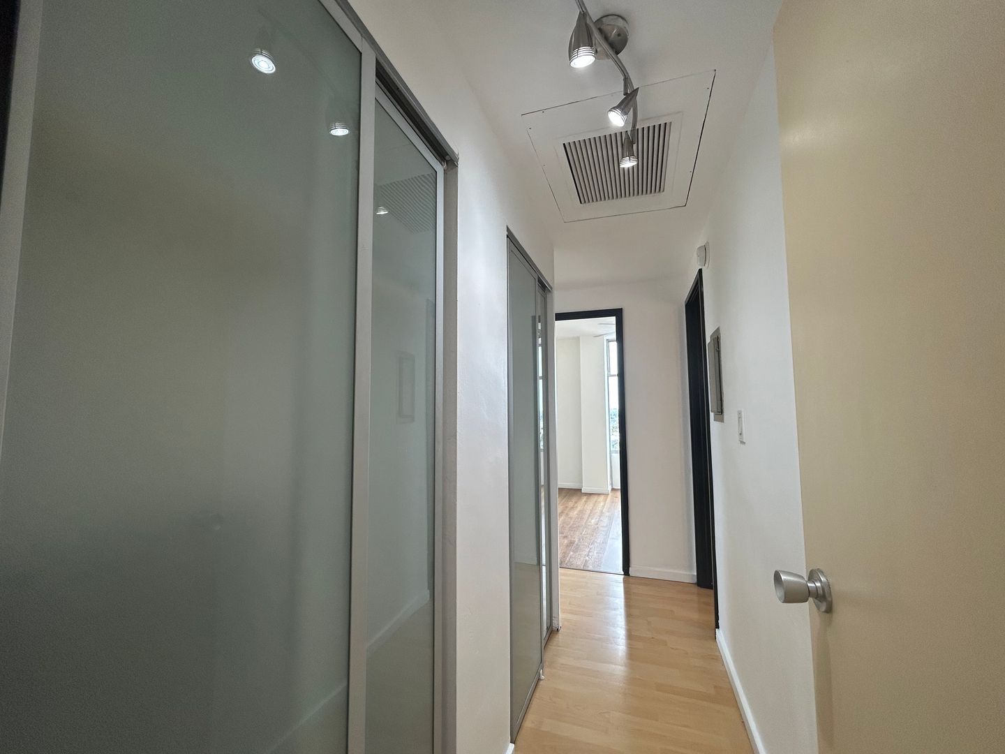 100 Atlantic Ave Apt #908 - Long Beach - California - 2 bed, 1 bath rental property