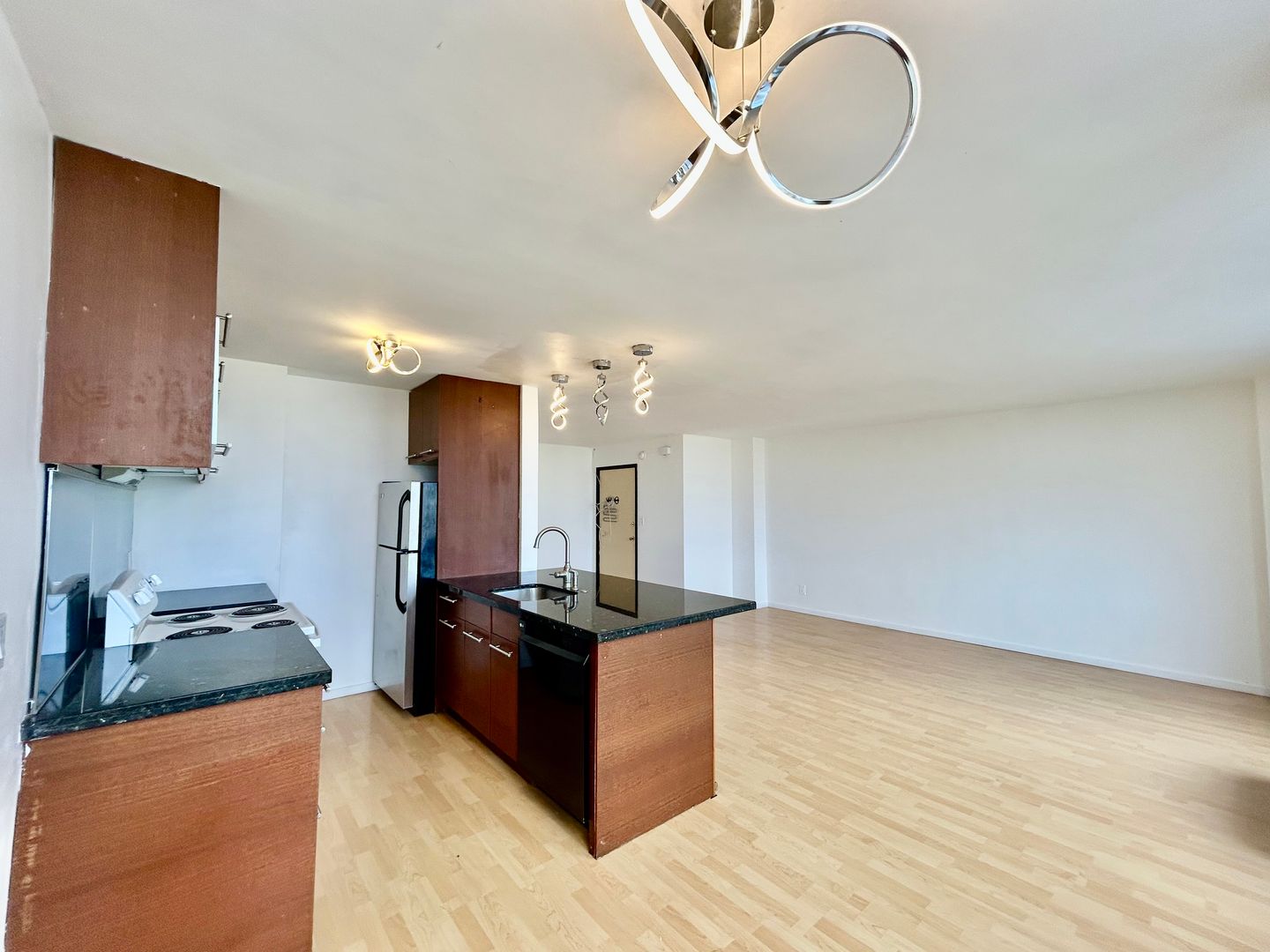 100 Atlantic Ave Apt #908 - Long Beach - California - 2 bed, 1 bath rental property