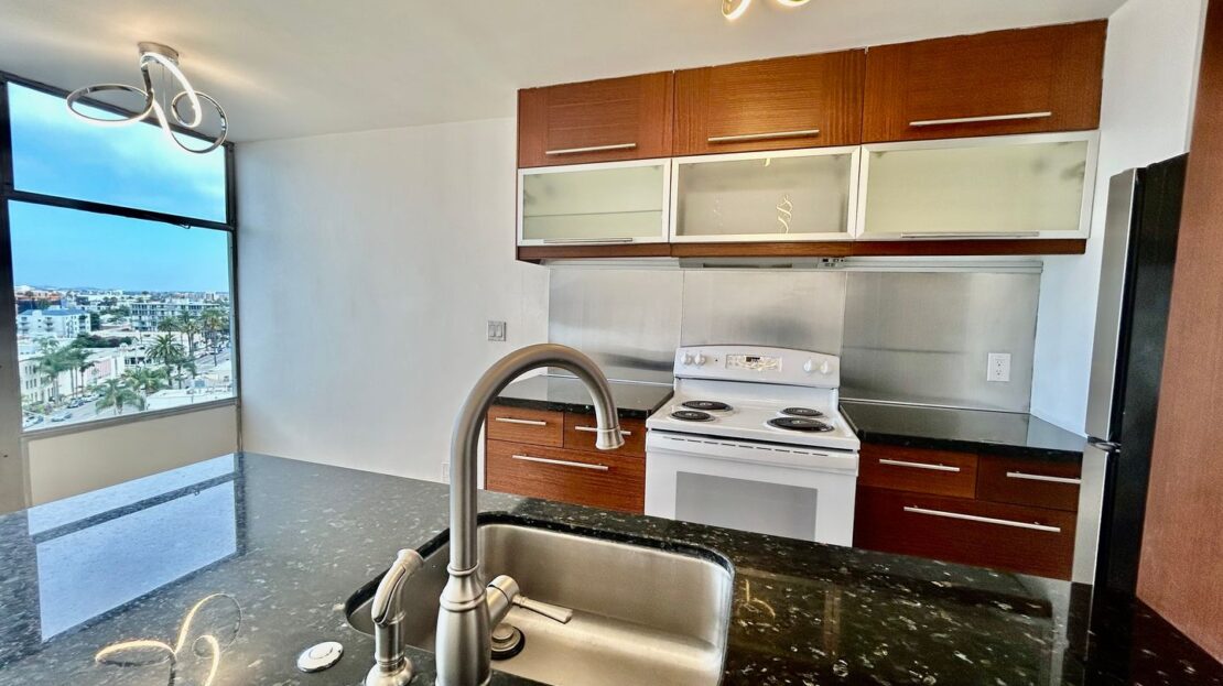 100 Atlantic Ave Apt #908 - Long Beach - California - 2 bed, 1 bath rental property