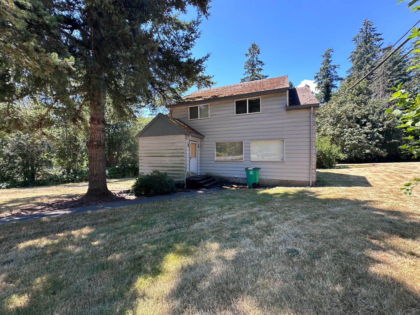 10015 SW Boones Ferry Road Room 3 - Portland - Oregon - 1 bed, 1 bath rental property