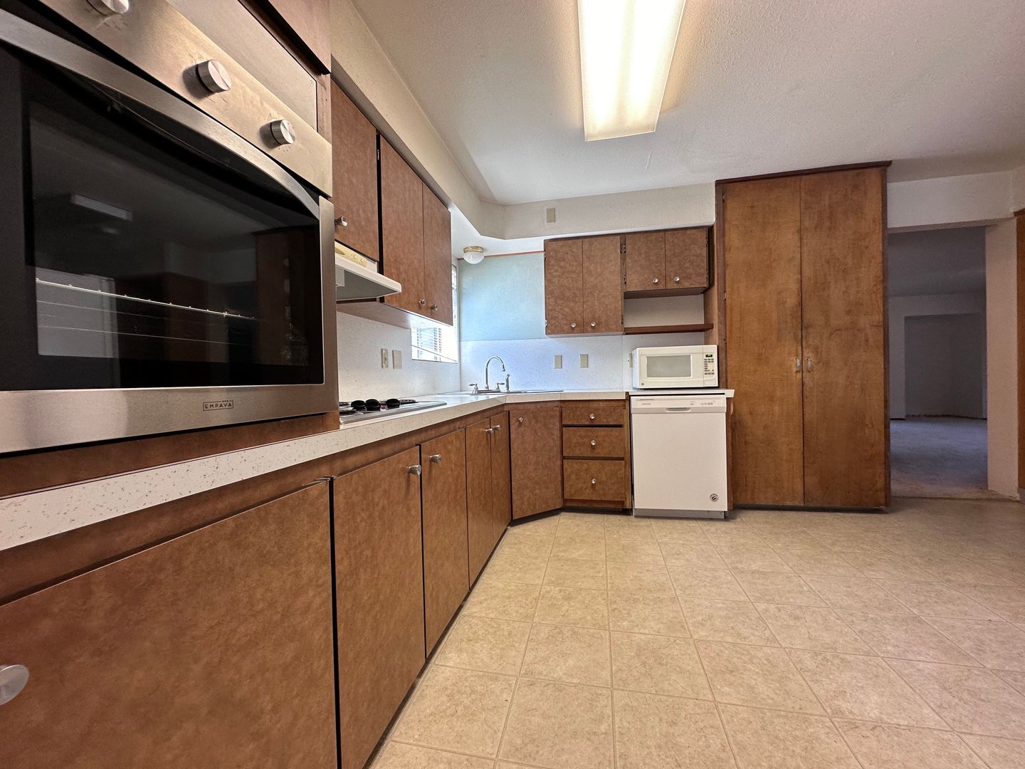 10015 SW Boones Ferry Road Room 4 - Portland - Oregon - 1 bed, 1 bath rental property