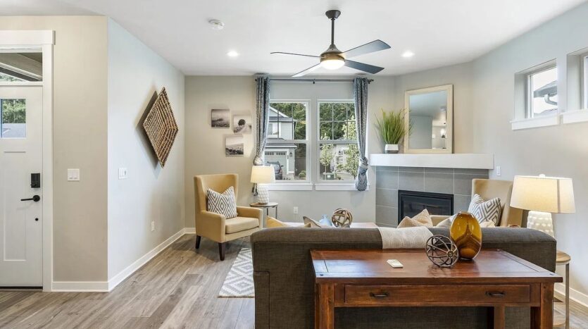 10105 NE 132nd Ave - Vancouver - Washington - 3 bed, 2.5 bath rental property