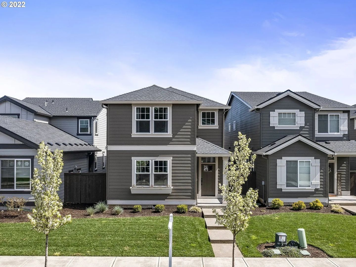 10105 NE 132nd Ave - Vancouver - Washington - 3 bed, 2.5 bath rental property