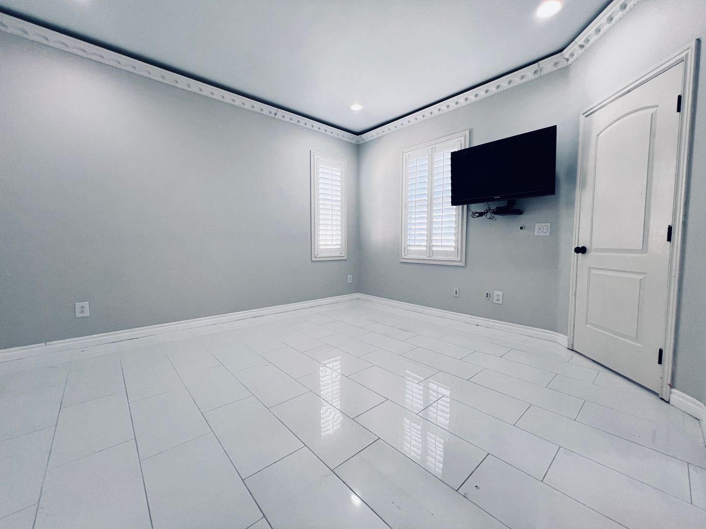 1013 Straightaway Court - Oceanside - California - 5 bed, 4.5 bath rental property