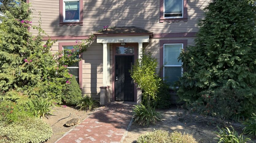 1014 Napa Street Unit B - Vallejo - California - 1 bed, 1 bath rental property