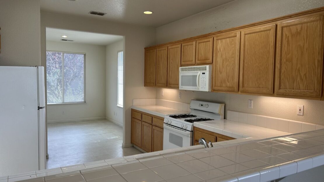 102 Entrada Circle  - American Canyon - California - 3 bed, 2 bath rental property