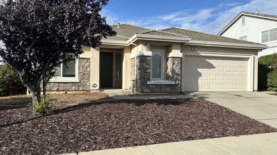 102 Entrada Circle  - American Canyon - California - 3 bed, 2 bath rental property