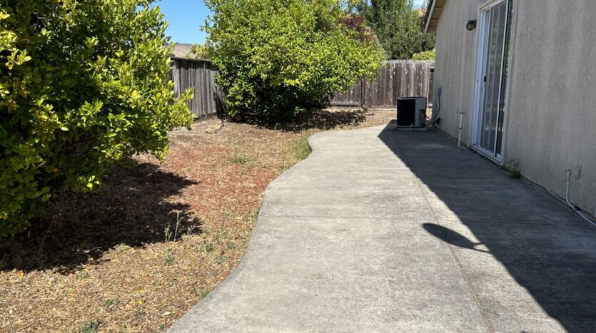 102 Entrada Circle  - American Canyon - California - 3 bed, 2 bath rental property