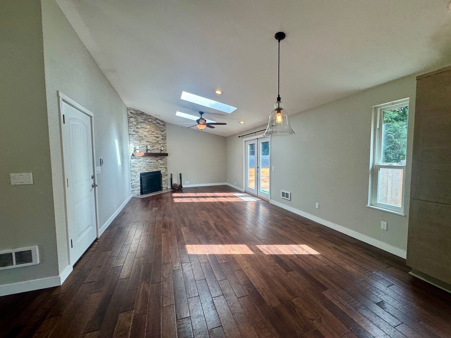 1020 234th Pl SW - Bothell - Washington - 3 bed, 2 bath rental property