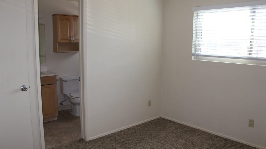 1027 Felspar Street - San Diego - California - 1 bed, 1 bath rental property