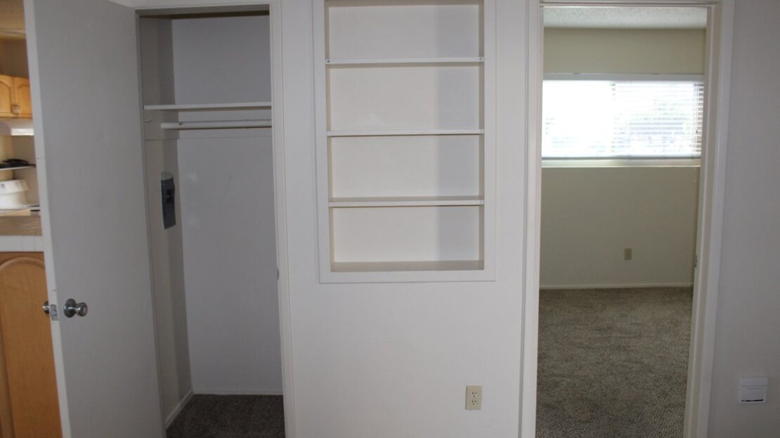 1027 Felspar Street - San Diego - California - 1 bed, 1 bath rental property