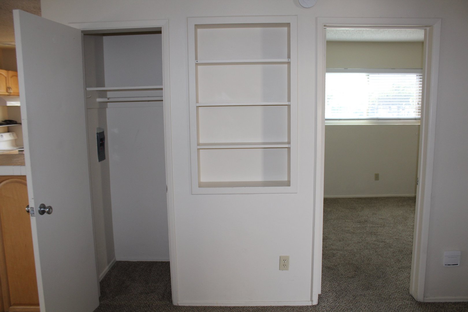 1027 Felspar Street - San Diego - California - 1 bed, 1 bath rental property