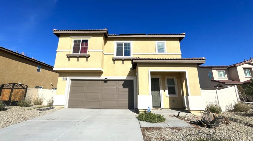 10374 San Andreas St - Adelanto - California - 3 bed, 2.5 bath rental property
