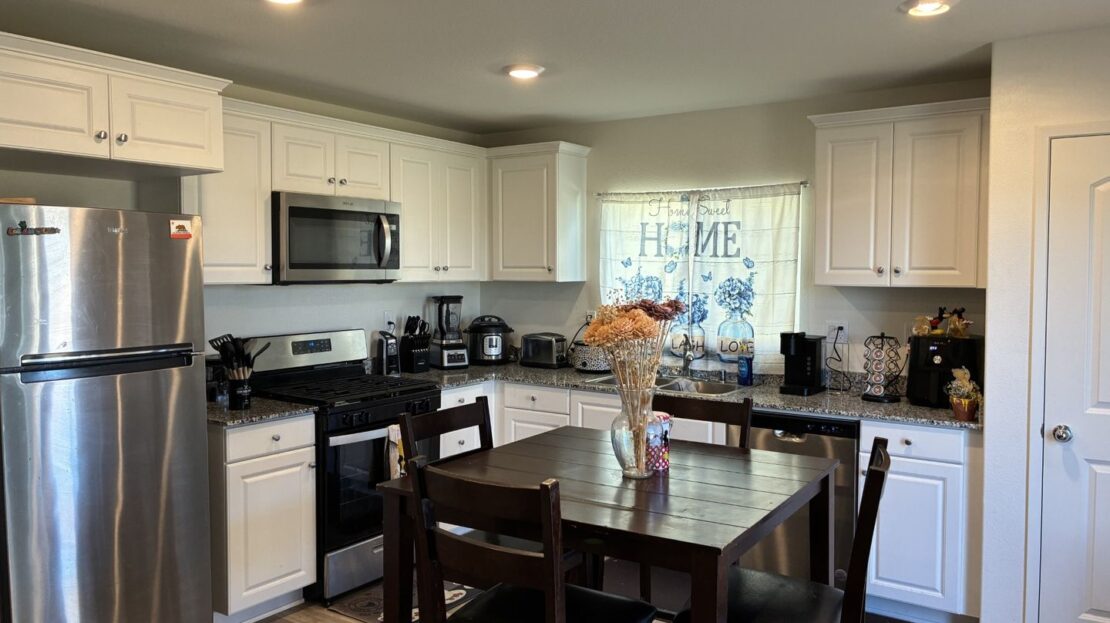 10374 San Andreas St - Adelanto - California - 3 bed, 2.5 bath rental property