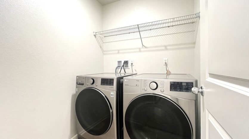 10374 San Andreas St - Adelanto - California - 3 bed, 2.5 bath rental property