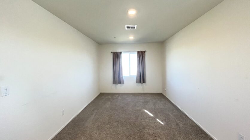 10374 San Andreas St - Adelanto - California - 3 bed, 2.5 bath rental property