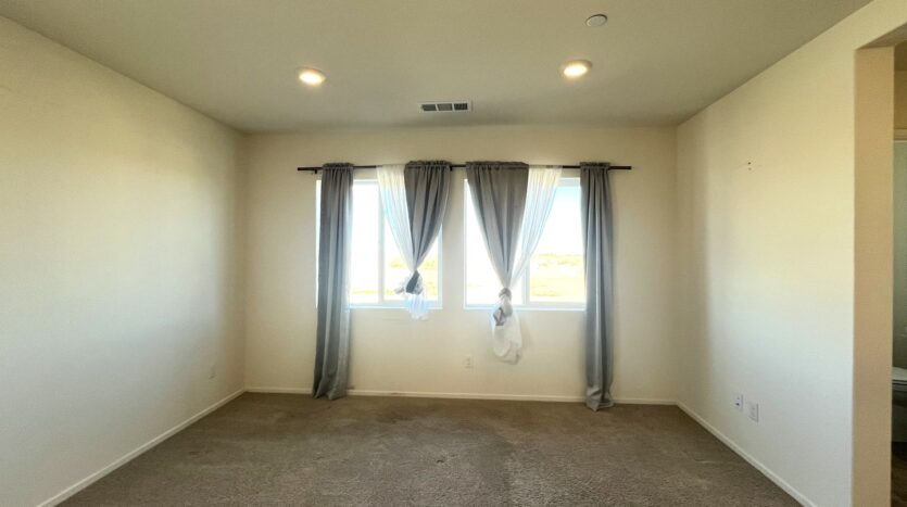 10374 San Andreas St - Adelanto - California - 3 bed, 2.5 bath rental property