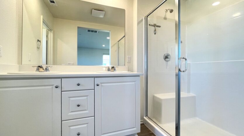 10374 San Andreas St - Adelanto - California - 3 bed, 2.5 bath rental property