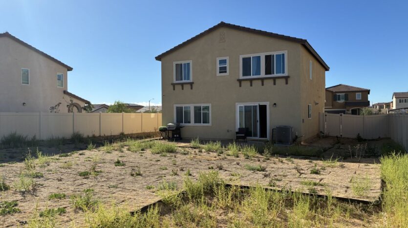 10374 San Andreas St - Adelanto - California - 3 bed, 2.5 bath rental property