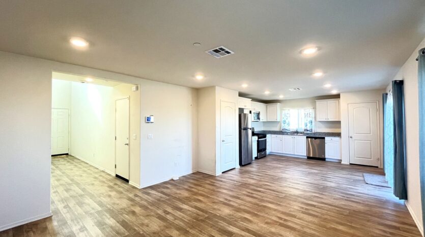 10374 San Andreas St - Adelanto - California - 3 bed, 2.5 bath rental property