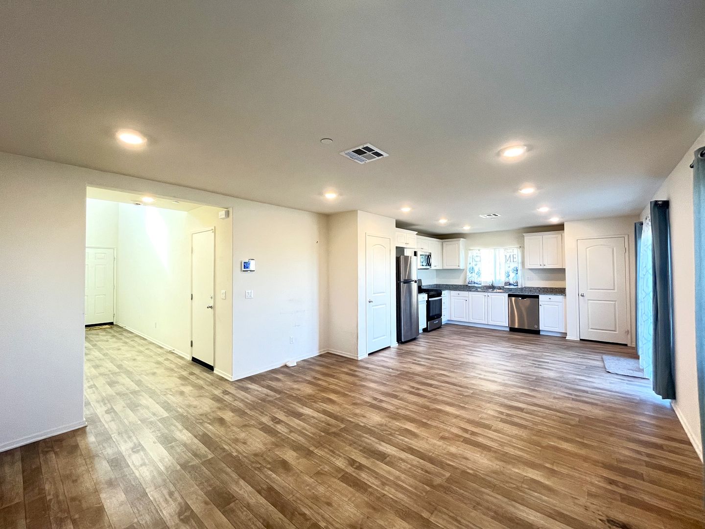 10374 San Andreas St - Adelanto - California - 3 bed, 2.5 bath rental property