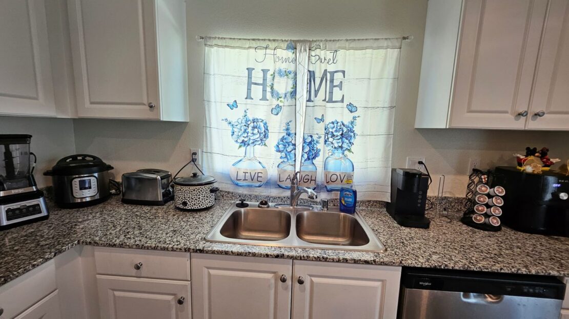 10374 San Andreas St - Adelanto - California - 3 bed, 2.5 bath rental property