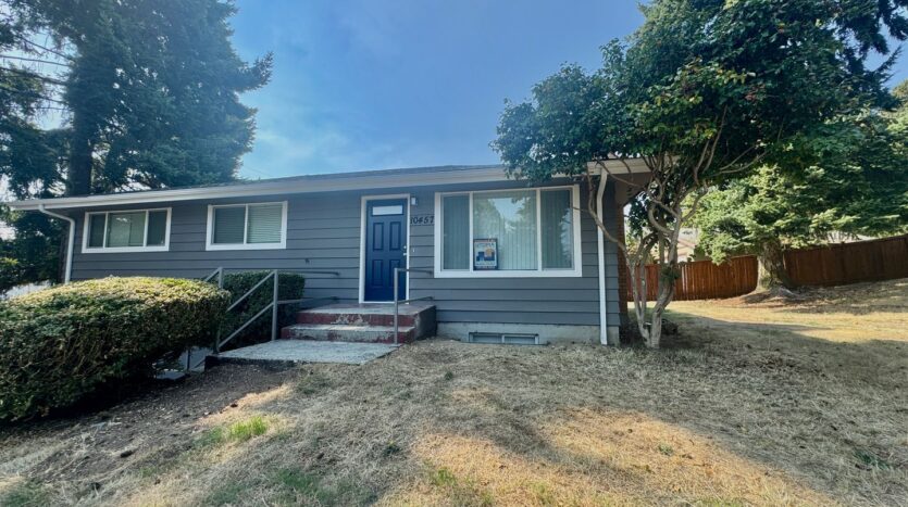 10457 9th Ave SW - Seattle - Washington - 4 bed, 1.5 bath rental property