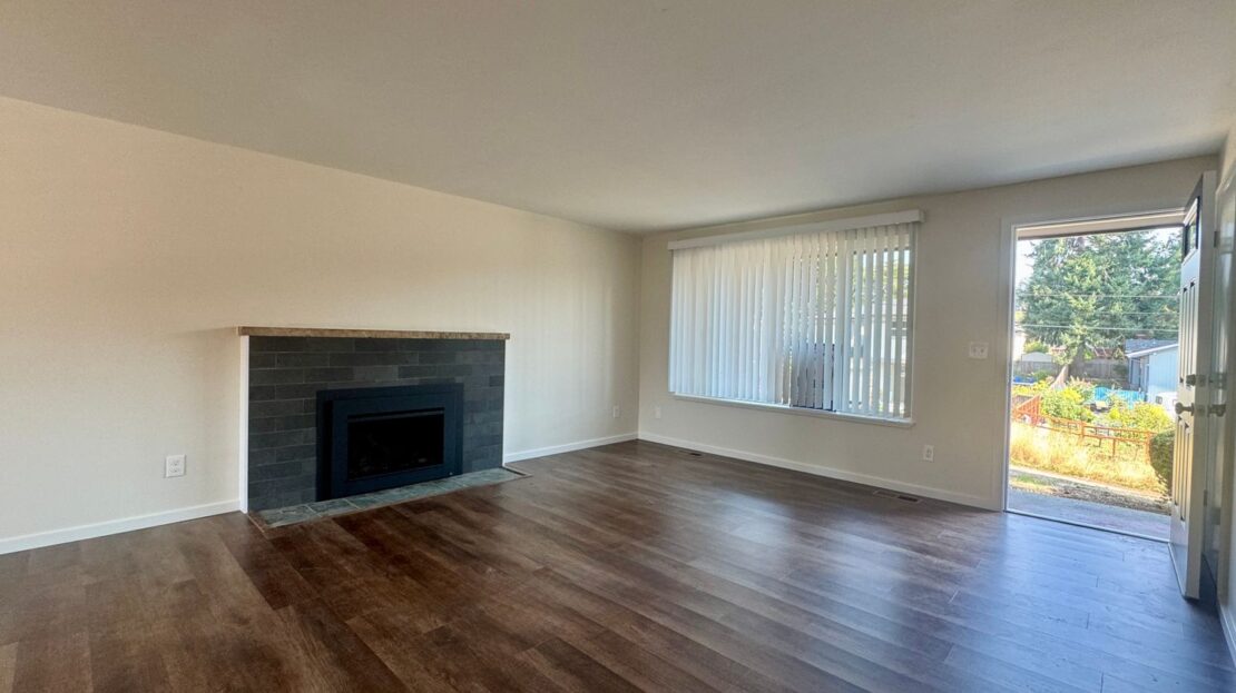 10457 9th Ave SW - Seattle - Washington - 4 bed, 1.5 bath rental property