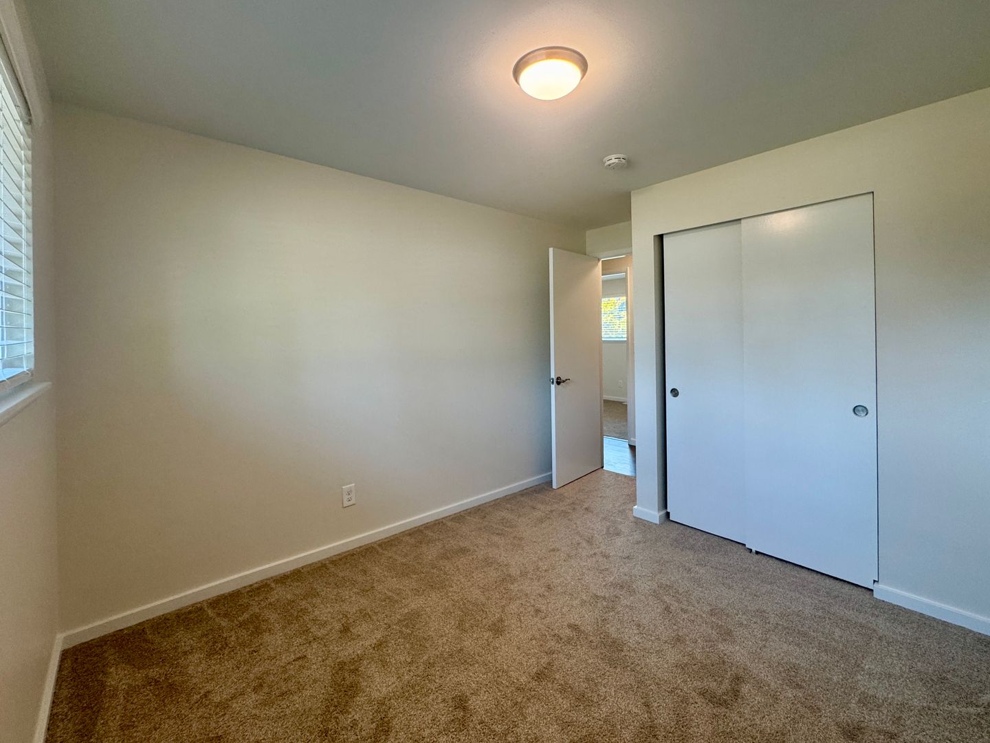 10457 9th Ave SW - Seattle - Washington - 4 bed, 1.5 bath rental property