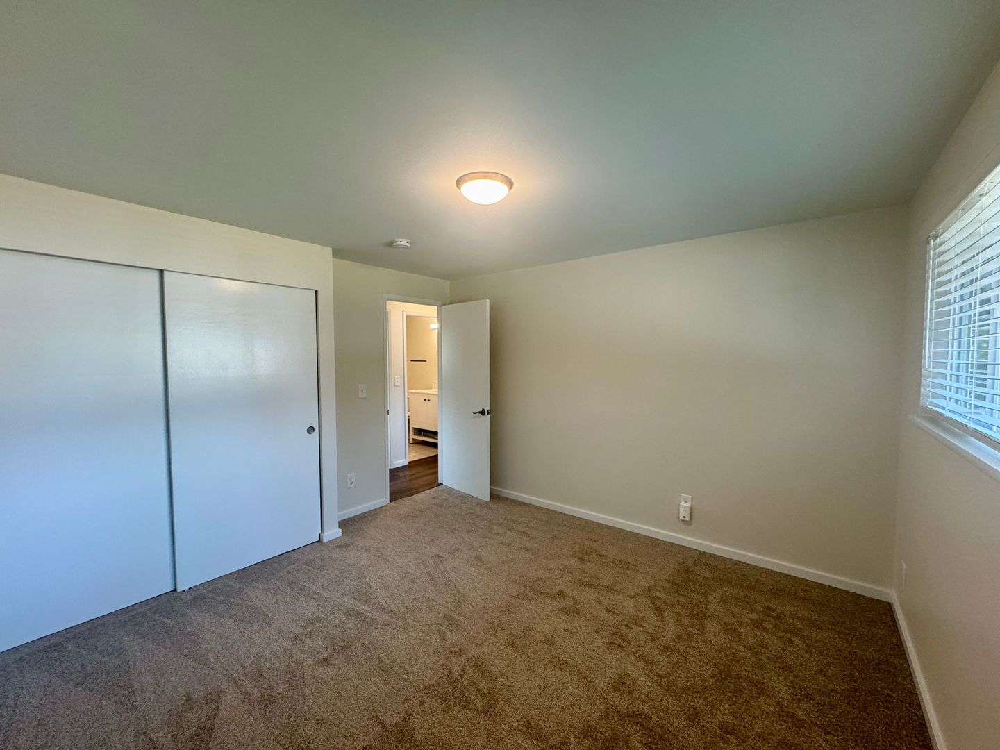 10457 9th Ave SW - Seattle - Washington - 4 bed, 1.5 bath rental property