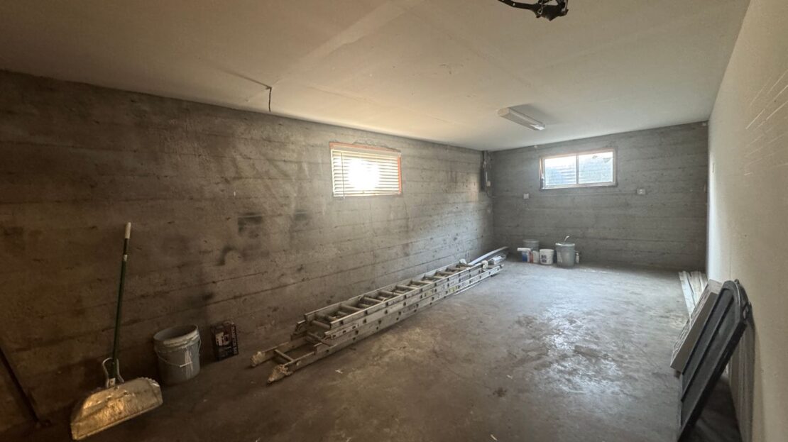 10457 9th Ave SW - Seattle - Washington - 4 bed, 1.5 bath rental property