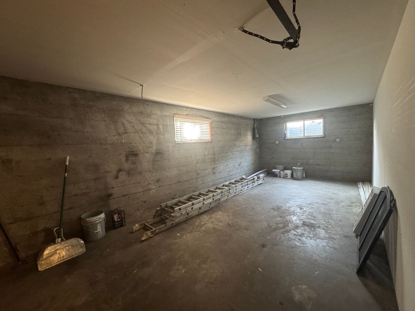 10457 9th Ave SW - Seattle - Washington - 4 bed, 1.5 bath rental property