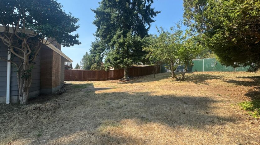 10457 9th Ave SW - Seattle - Washington - 4 bed, 1.5 bath rental property