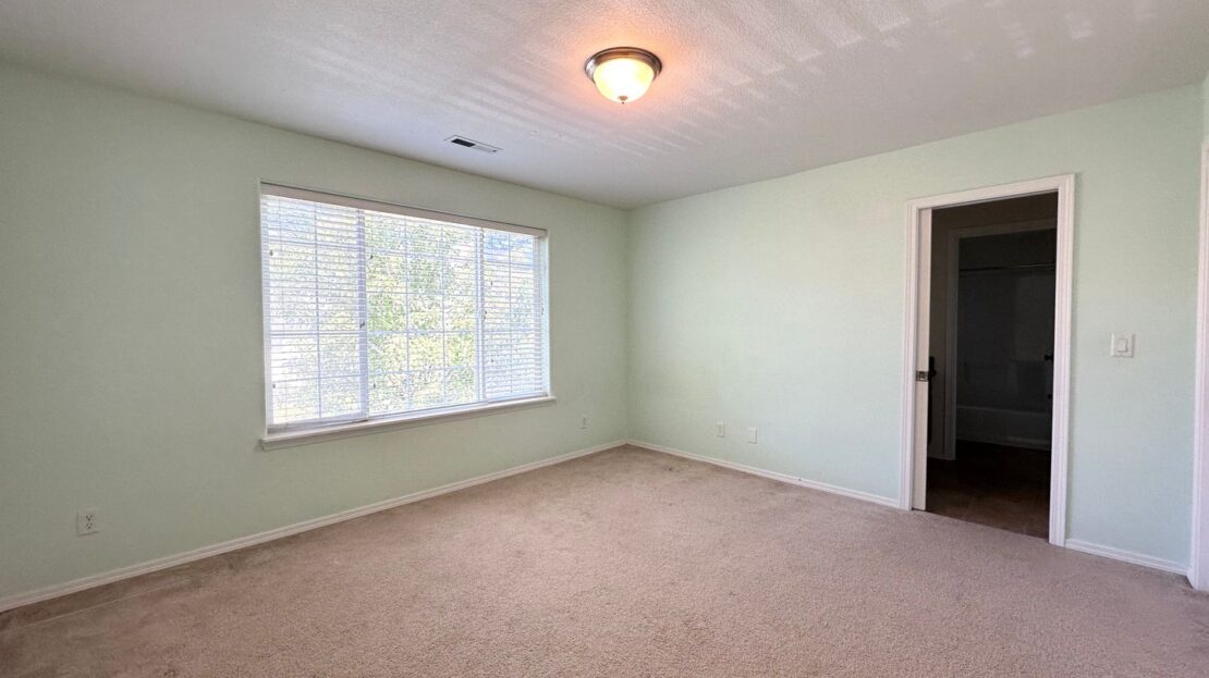 10568 SW Washington St.  - Portland - Oregon - 4 bed, 3 bath rental property