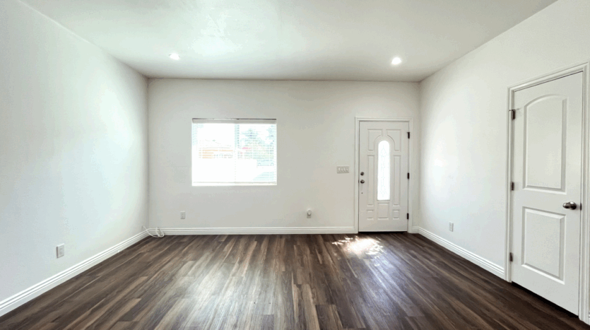 1057 Circle City Dr #3 - Corona - California - 3 bed, 2 bath rental property