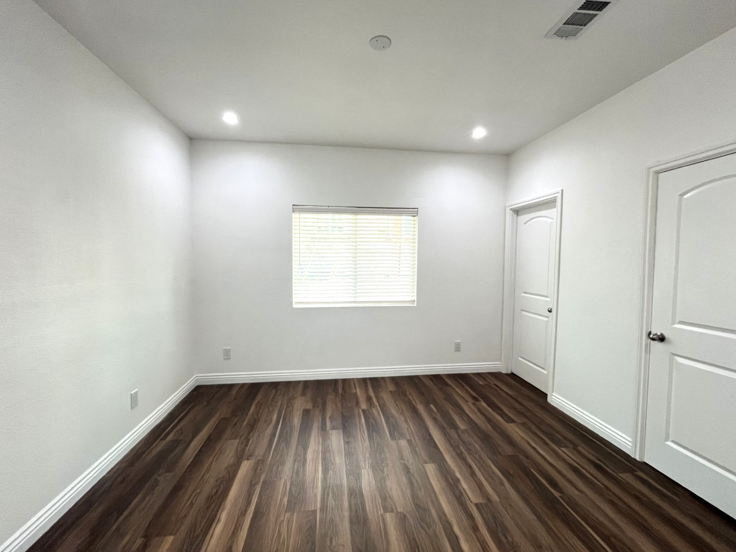 1057 Circle City Dr #3 - Corona - California - 3 bed, 2 bath rental property