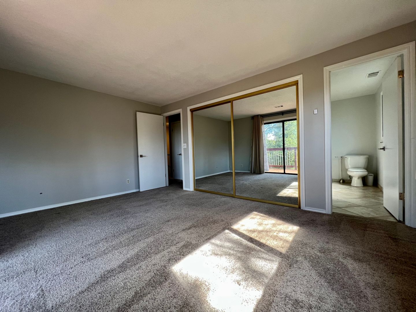 1061 SW Chastain Dr.  - Gresham - Oregon - 3 bed, 3 bath rental property