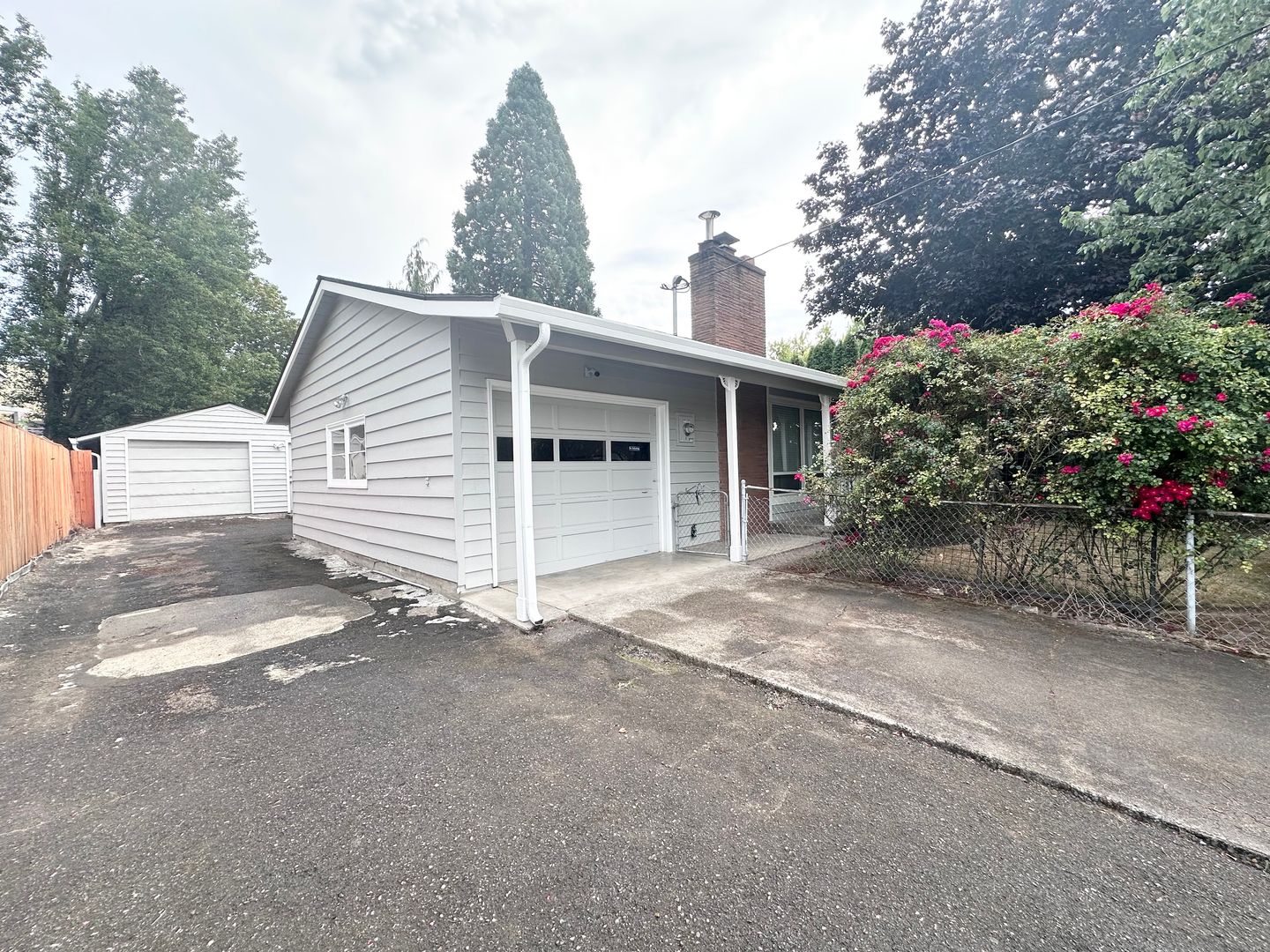 10910 SW 74th Ave.  - Tigard - Oregon - 3 bed, 1 bath rental property
