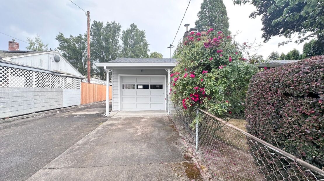 10910 SW 74th Ave.  - Tigard - Oregon - 3 bed, 1 bath rental property