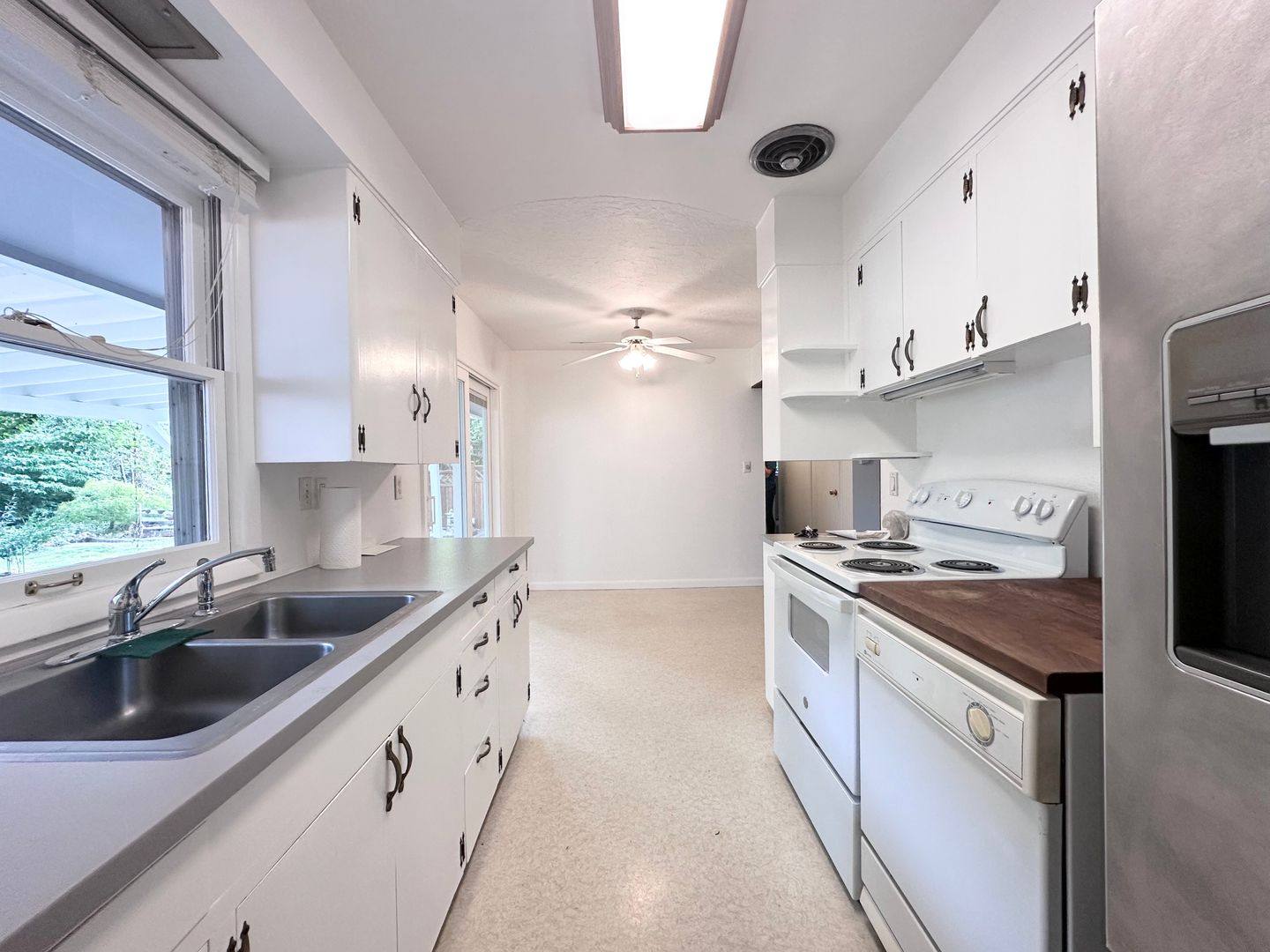 10910 SW 74th Ave.  - Tigard - Oregon - 3 bed, 1 bath rental property