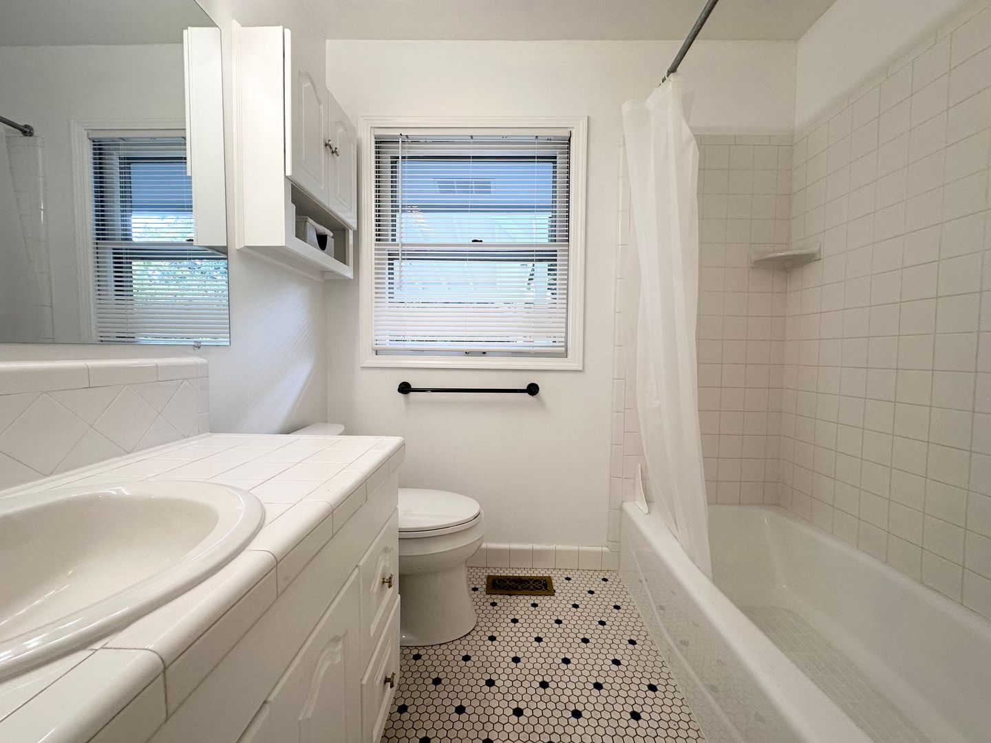 10910 SW 74th Ave.  - Tigard - Oregon - 3 bed, 1 bath rental property