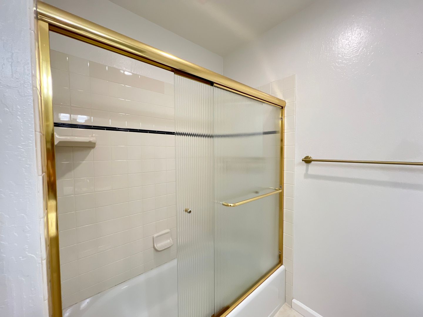 11 Daisy Ln - Orinda - California - 4 bed, 3.5 bath rental property