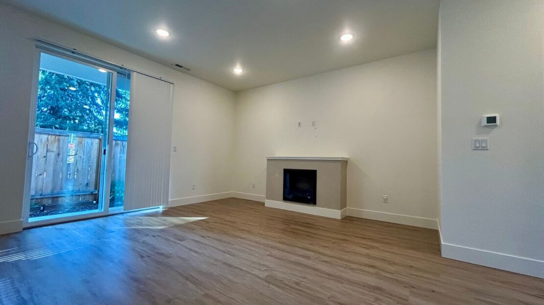 11015 NE 26th - Unit 08 - Vancouver - Washington - 3 bed, 2.5 bath rental property