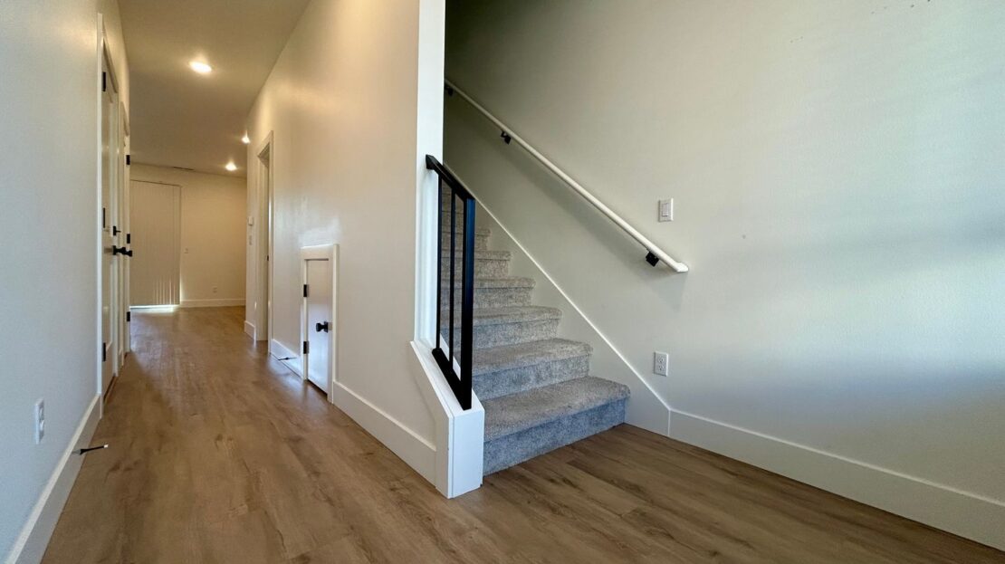 11015 NE 26th - Unit 08 - Vancouver - Washington - 3 bed, 2.5 bath rental property