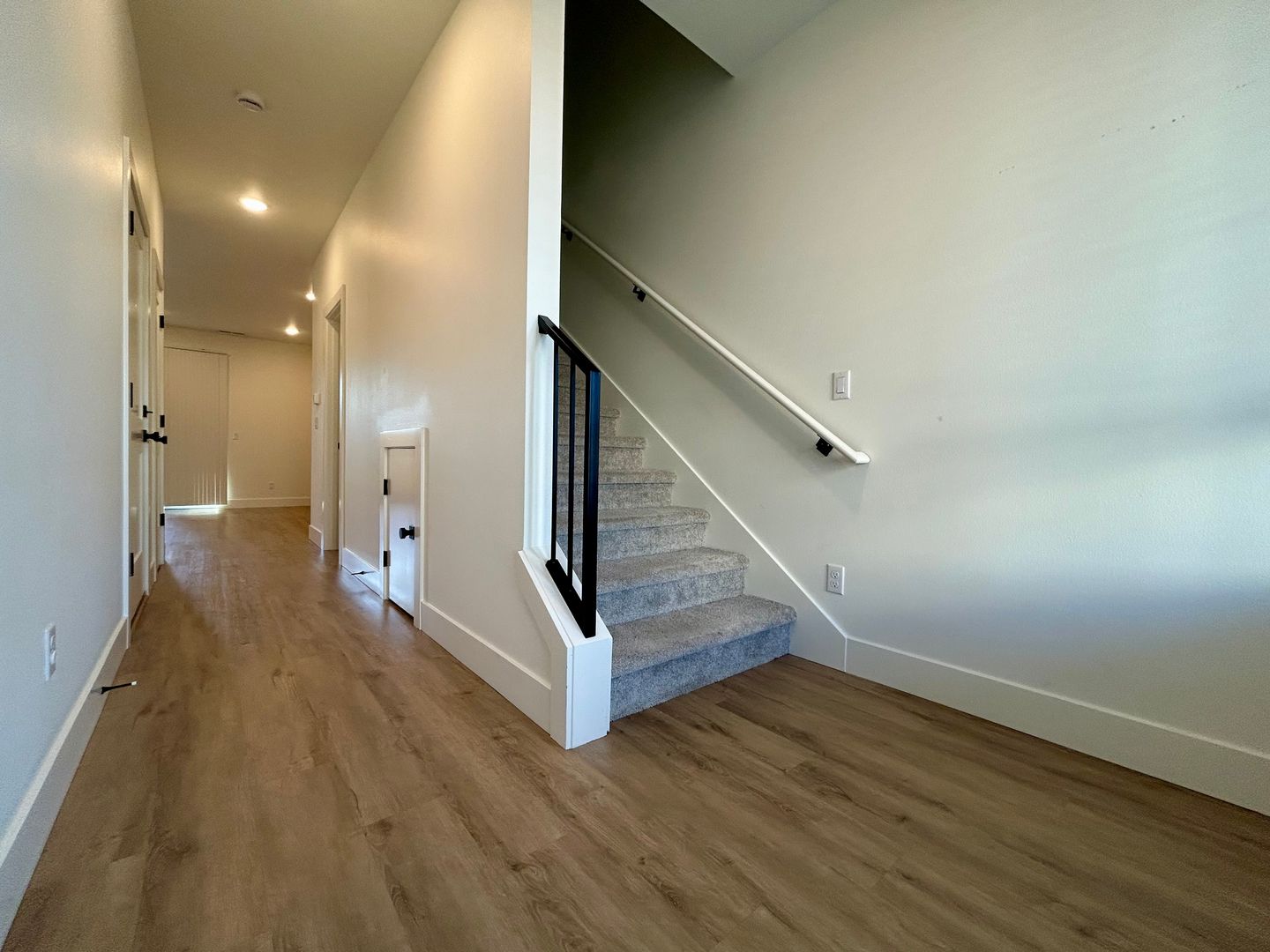 11015 NE 26th - Unit 08 - Vancouver - Washington - 3 bed, 2.5 bath rental property