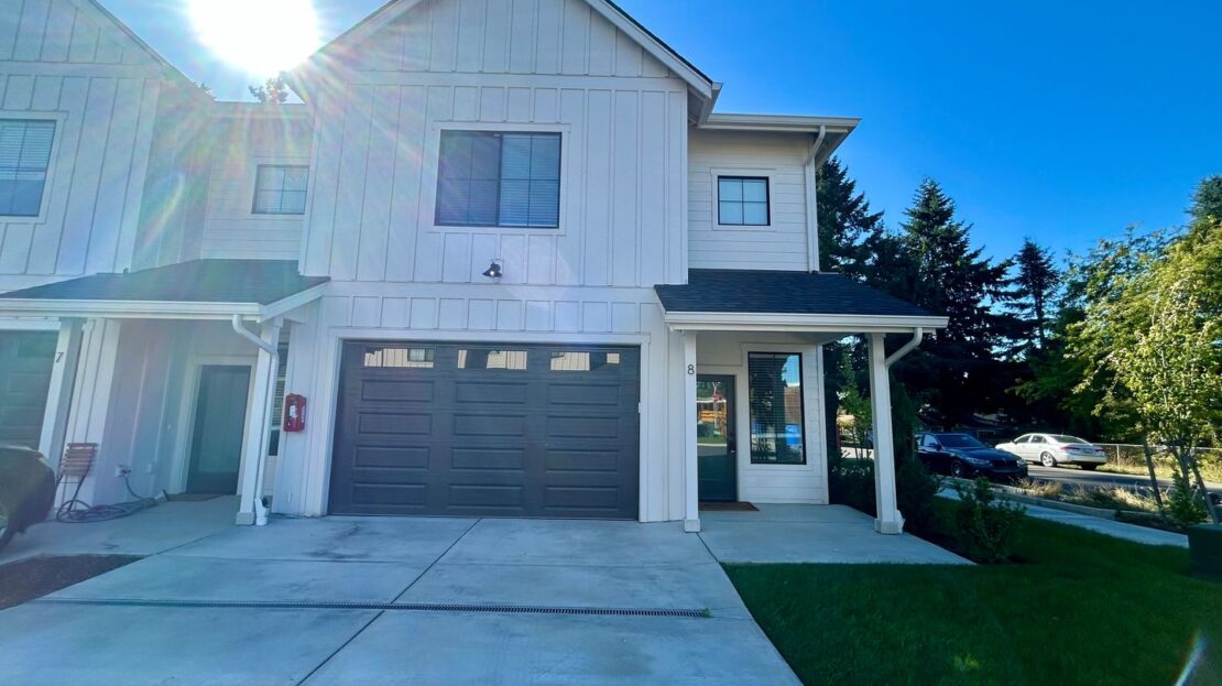 11015 NE 26th - Unit 08 - Vancouver - Washington - 3 bed, 2.5 bath rental property
